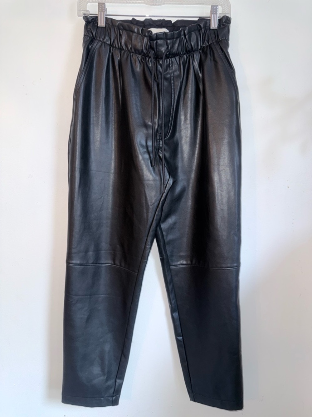 Abercrombie & Fitch Black Elastic Waist Pants Paper Bag Joggers Size 6